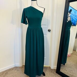 Elegant One-Shoulder Green Maxi Dress